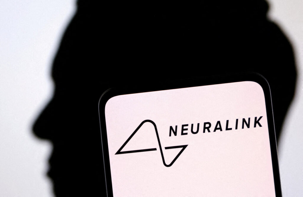  вживження імпланту Neuralink