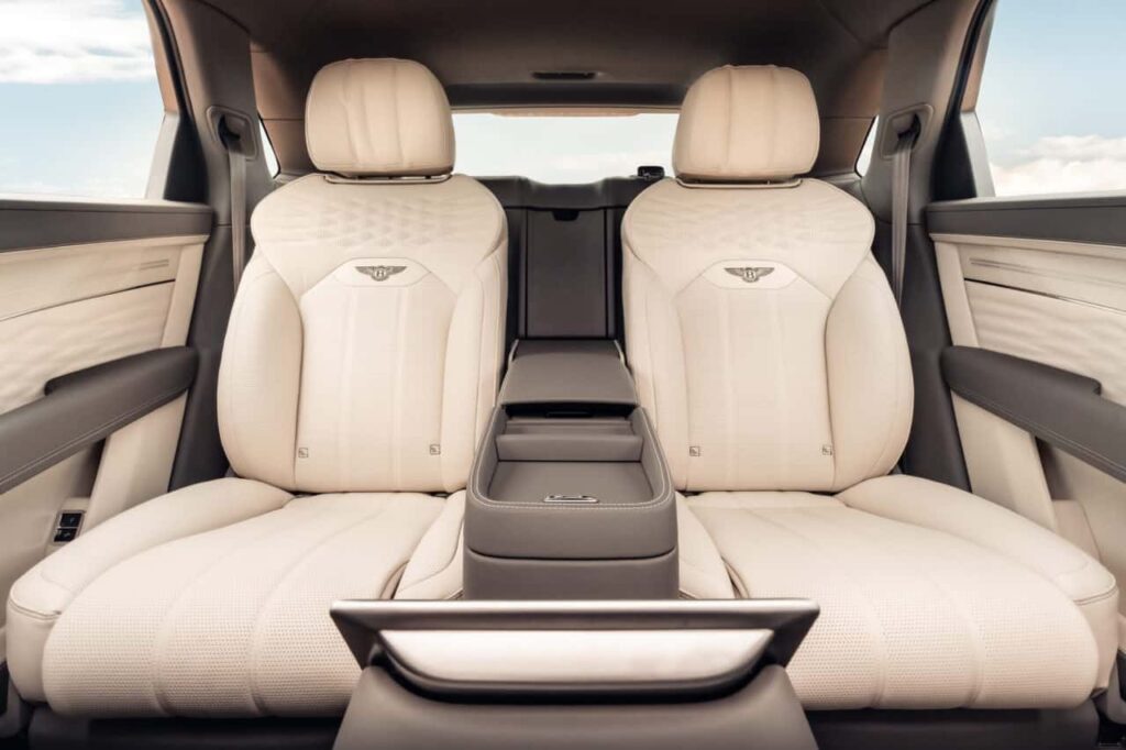 Bentley Bentayga EWB